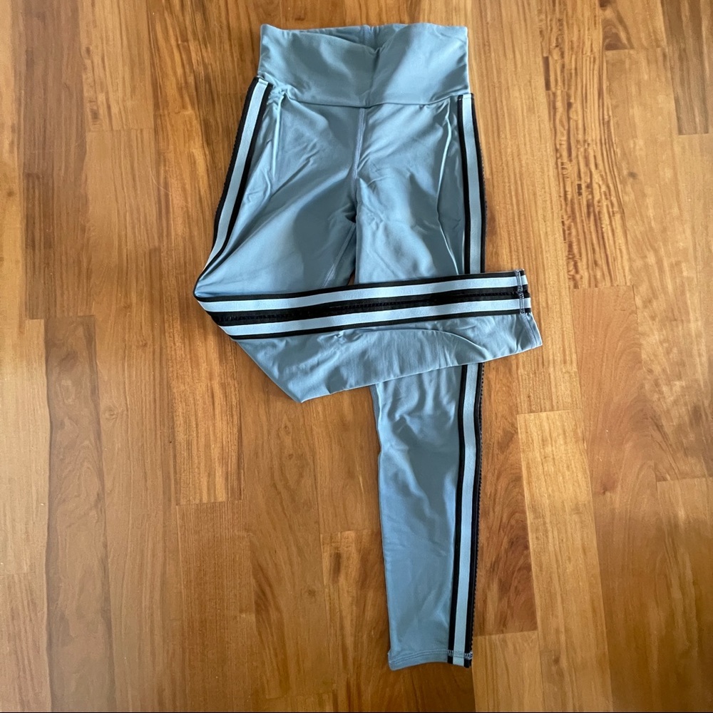 Michi Blue Leggings with Stripe